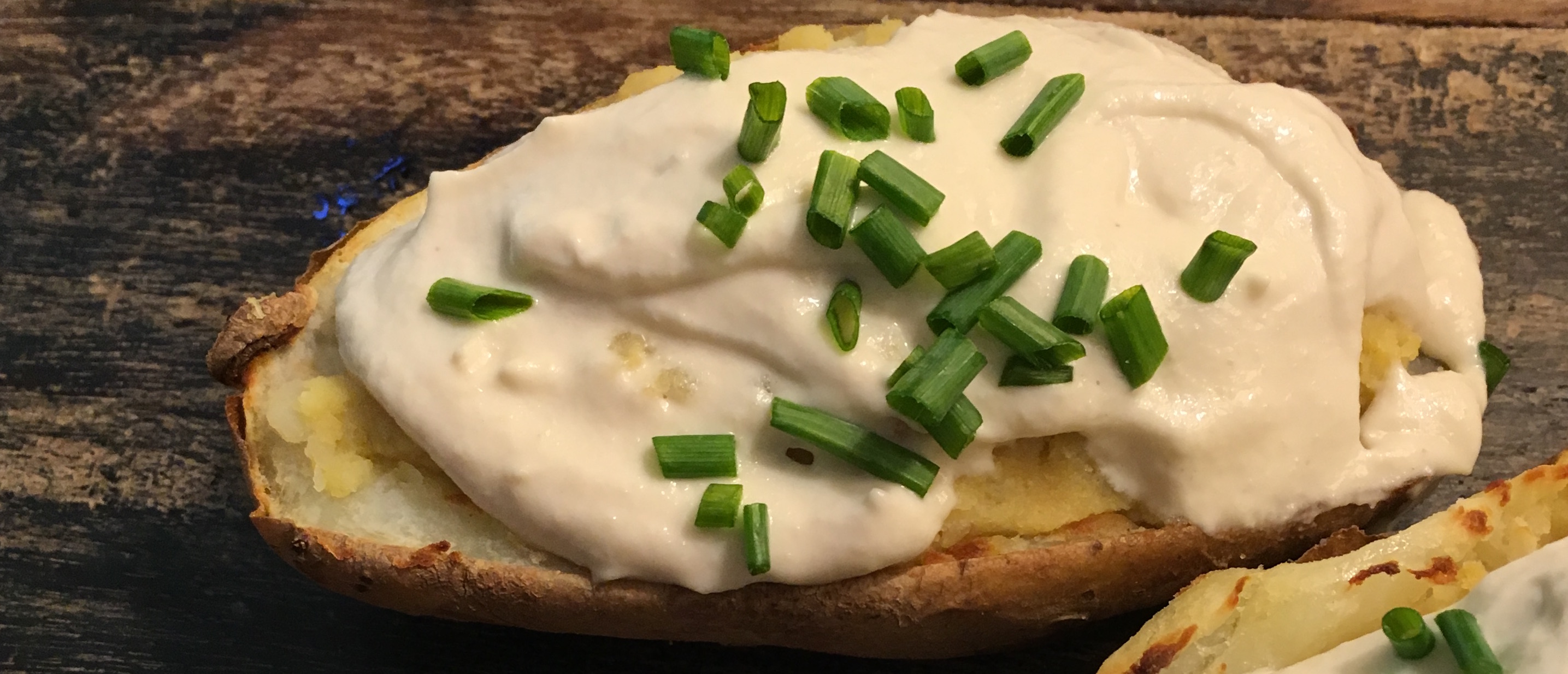 TWICE BAKED POTATOES WITH CASHEW SOUR CREAM – VEGAN & GLUTEN-FREE